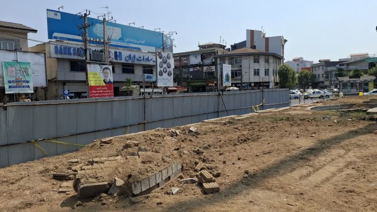به دستور شهردار صومعهسرا؛ بازسازی میدان بسیج آغاز شد