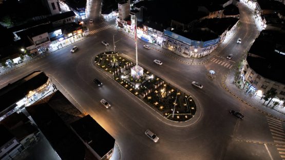 رونمایی از پروژه بازسازی میدان بسیج صومعه سرا با حضور استاندار گیلان