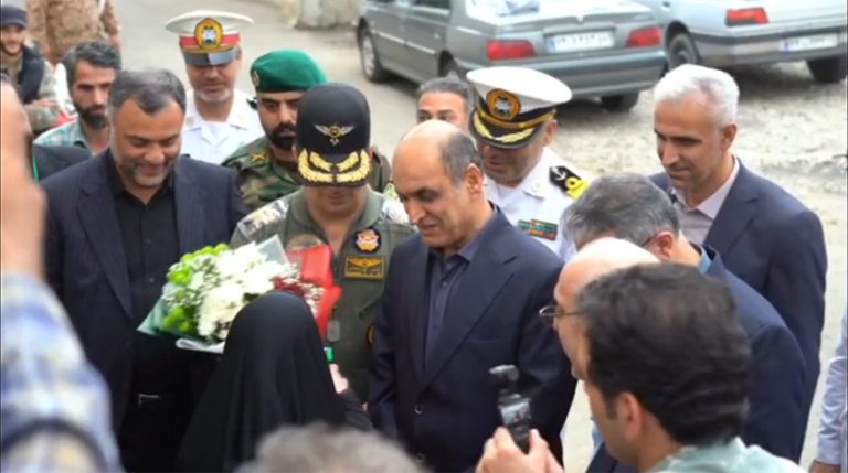 کلیپ تصویری یادواره ۲۰۲ شهید صومعه سرایی ارتش جمهوری اسلامی ایران و افتتاح پروژه های عمرانی قرارگاه محرومیت زدایی و جهادی ارتش