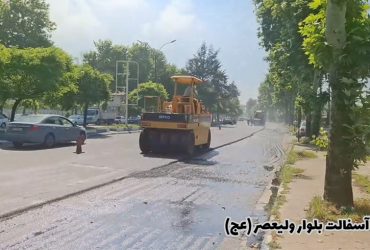 تداوم عملیات آسفالت معابر اصلی و کوچه‌های صومعه‌سرا